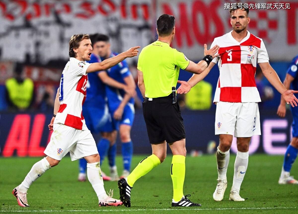 英格兰碾压奥地利，莫德里奇扛起全队