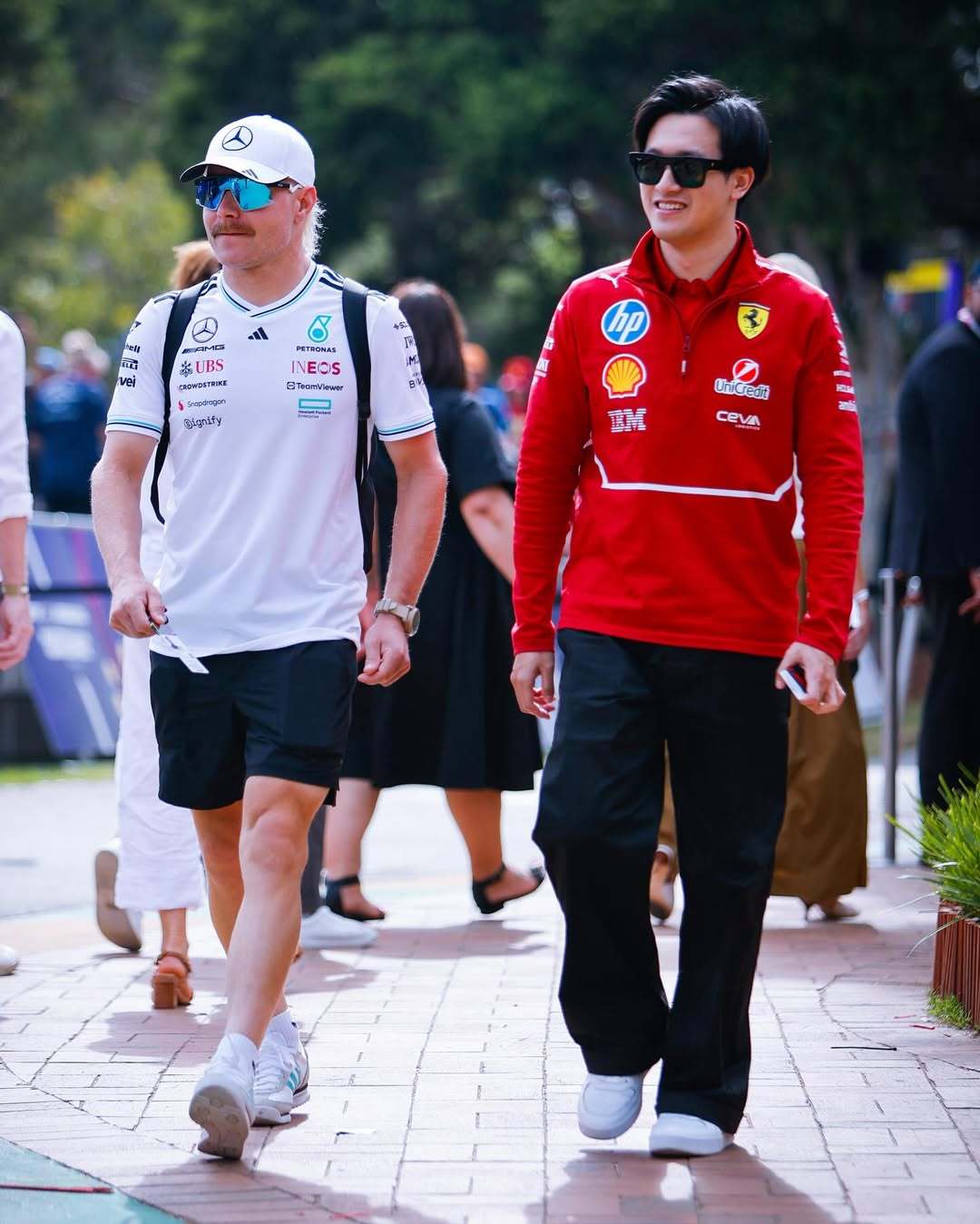 阿斯顿马丁鏖战哈斯车队,周冠宇刷新纪录 阿斯顿马丁鏖战哈斯车队,周冠宇刷新纪录