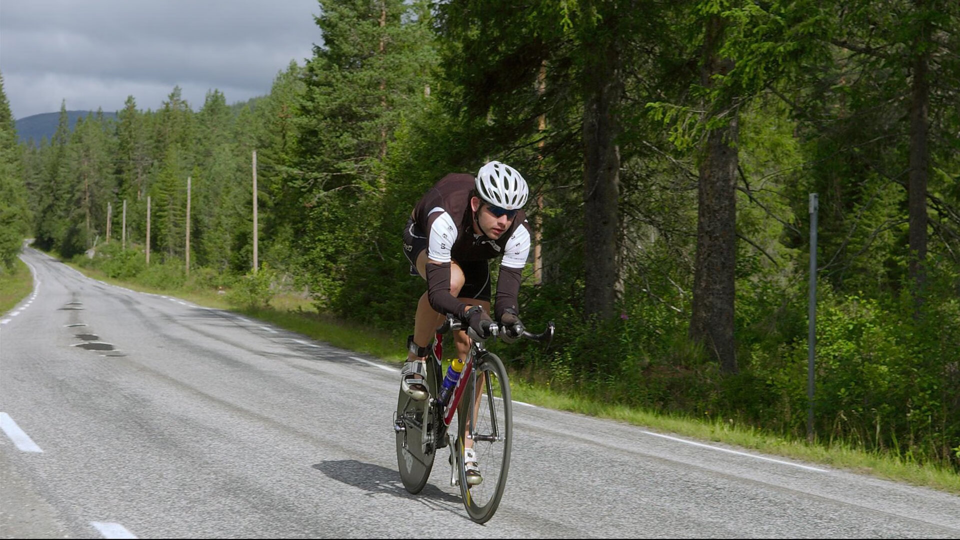 戈麦斯,那不勒斯暗夜里的灯塔,一束光刺破勒沃库森的钢铁洪流
